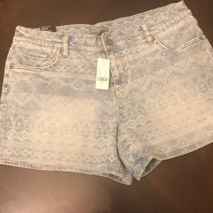 Tribal print jean shorts. NWT